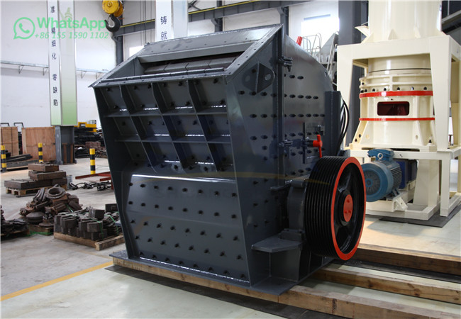 What is an impact crusher ?